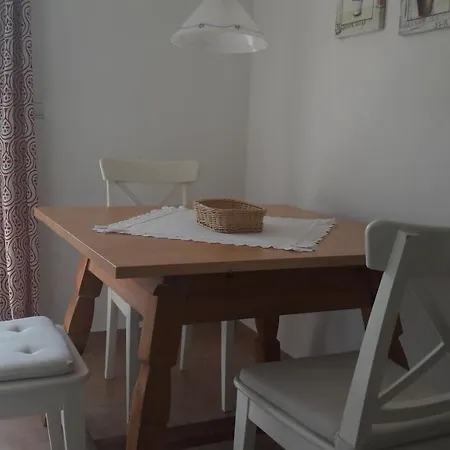 Perllehen Apartment