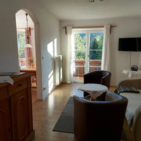 Perllehen Apartamento *